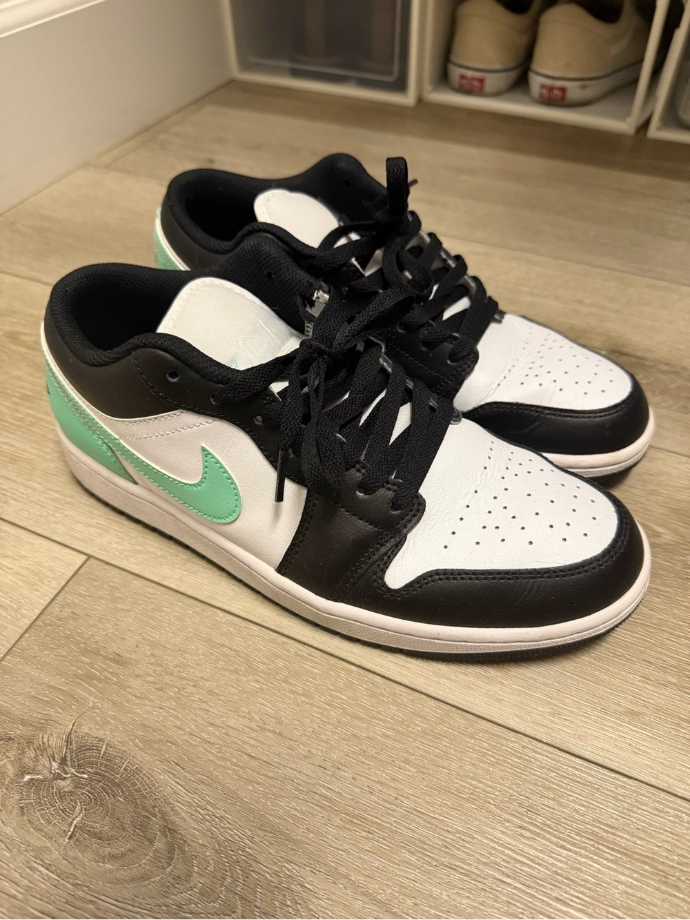 Nike Men's Black, White & Mint Green Low-Top Sneakers